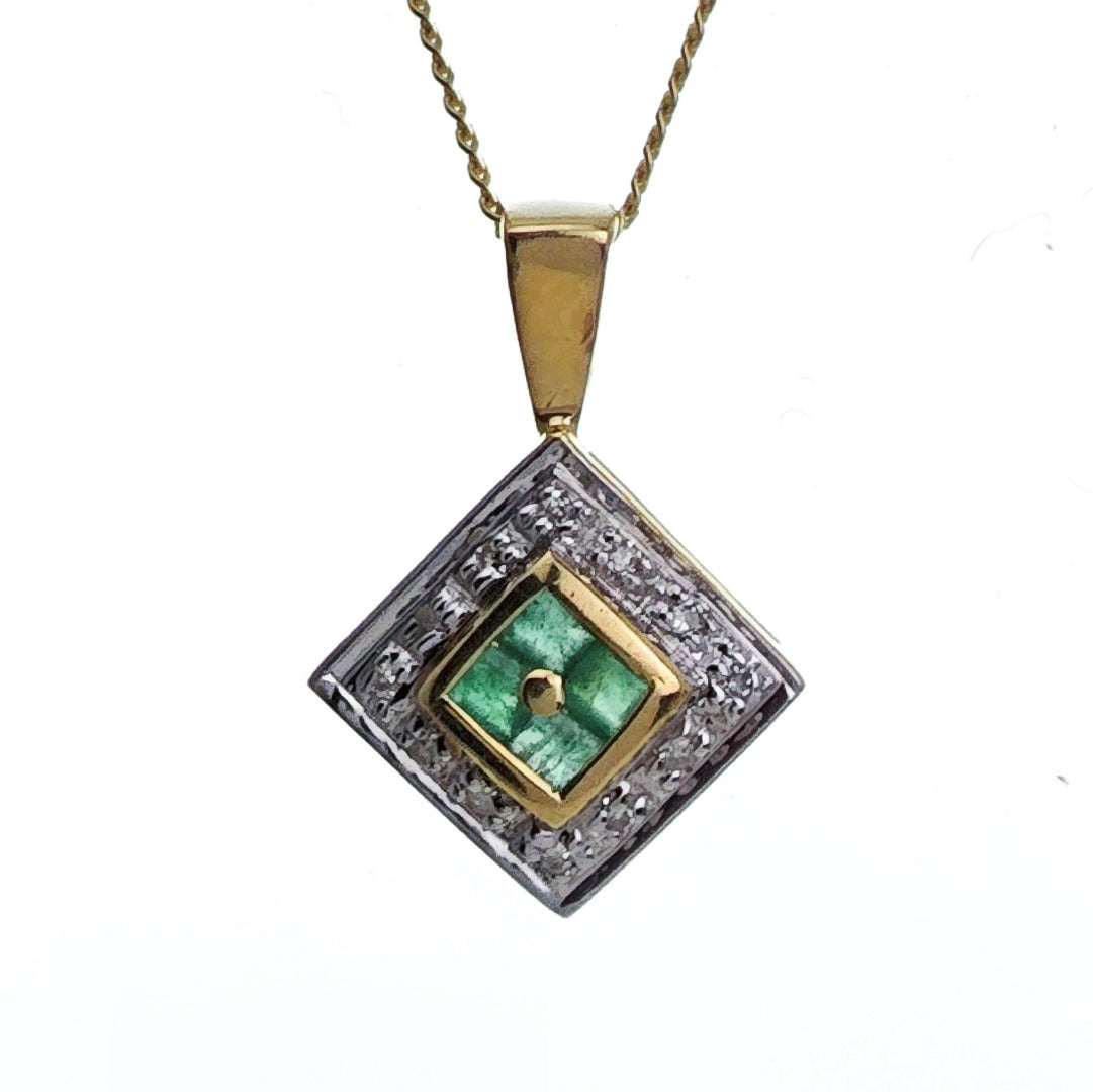 9ct Emerald Diamond Necklace Yellow Gold 0.19ct Green Square Natural Gemstone