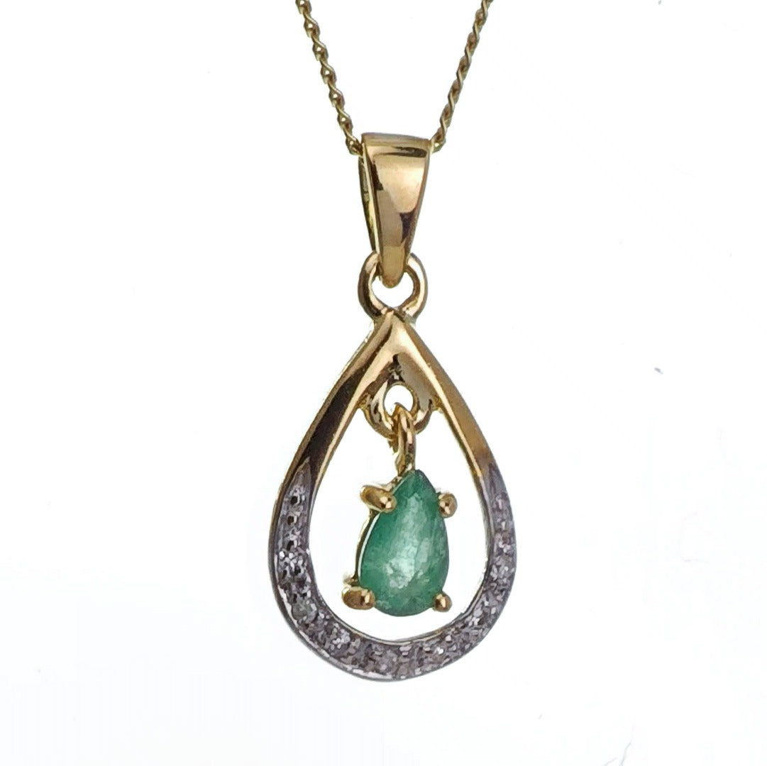 9ct Emerald Necklace Yellow Gold 0.25ct Green Pear Natural Gemstone