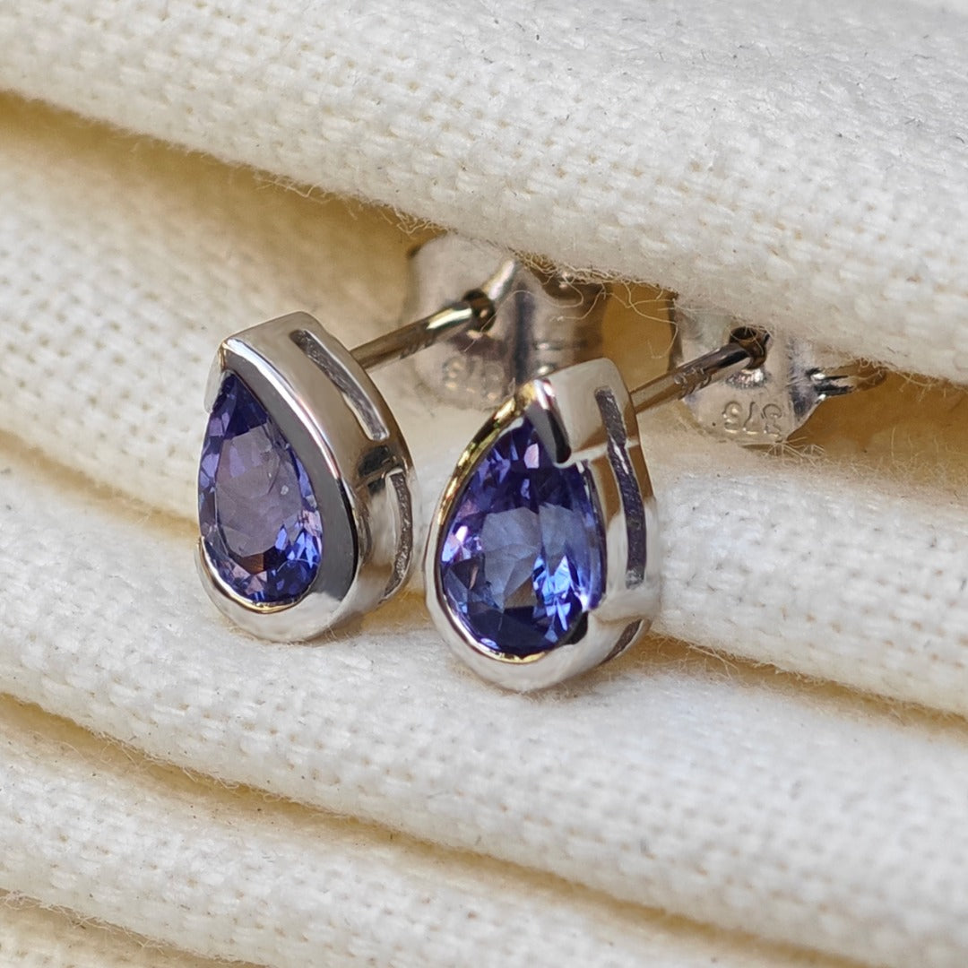 18ct Tanzanite Stud Earrings White Gold Natural Blue Gemstones