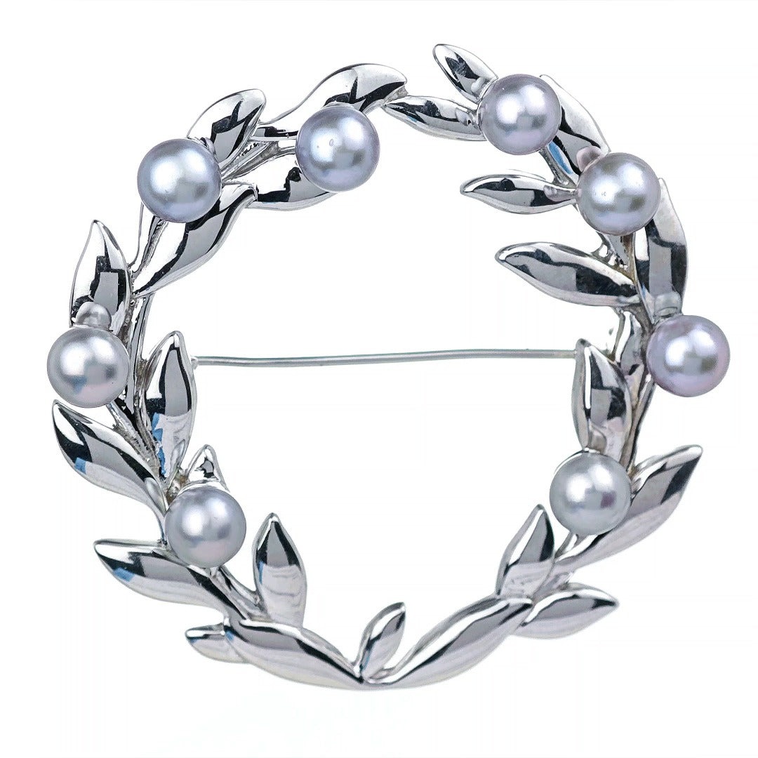 Olive wreath and grey freshwater pearl sterling silver brooch