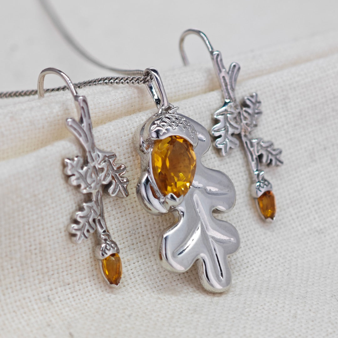 Oak leaf acorn pendant dangle earrings in sterling silver