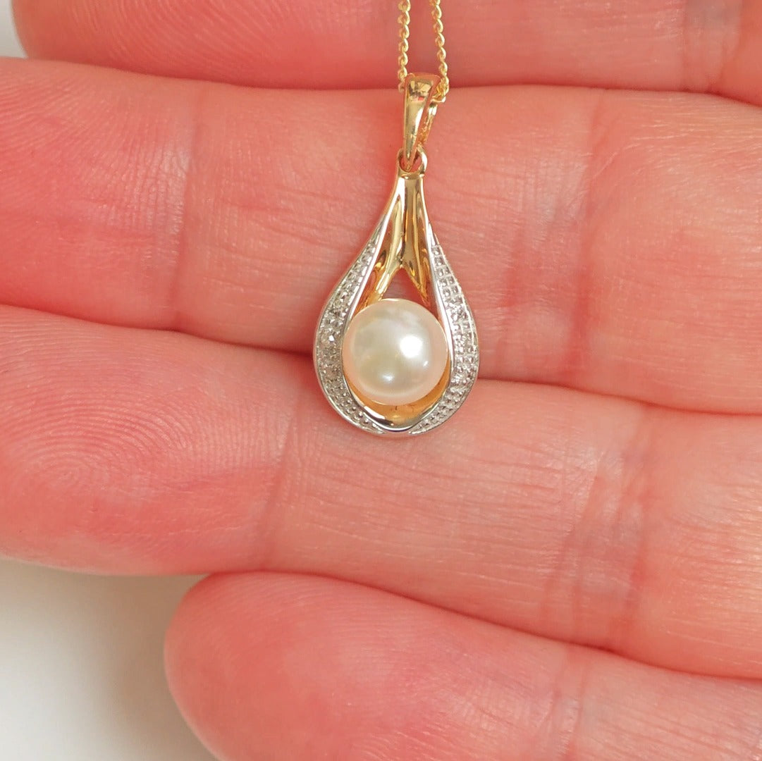 9ct Pearl Necklace Diamonds Yellow Gold White Round Natural Gemstone Boxed