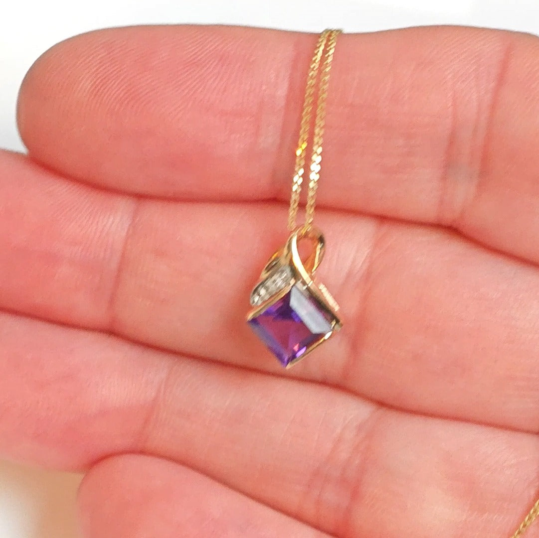 9ct Amethyst Necklace Yellow Gold 0.96ct Purple Square Natural Gemstone