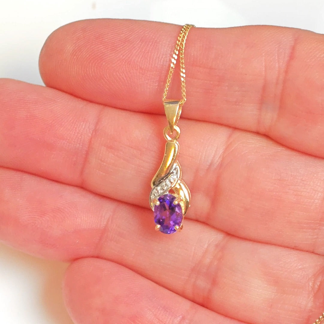 9ct Amethyst Necklace Yellow Gold 0.65ct Purple Oval Natural Gemstone