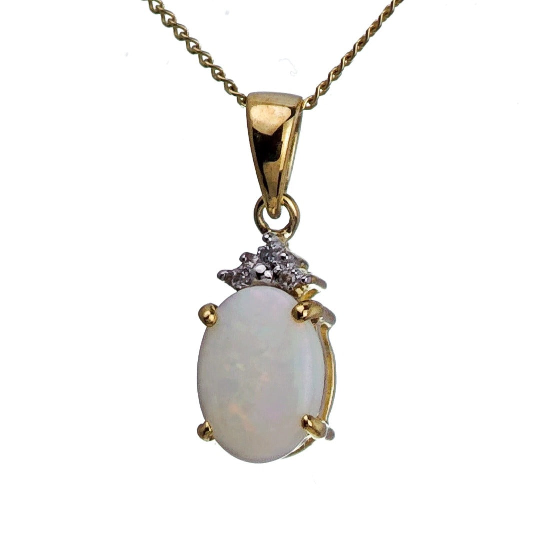 9ct Opal Necklace Yellow Gold 0.66ct White Oval Natural Gemstone