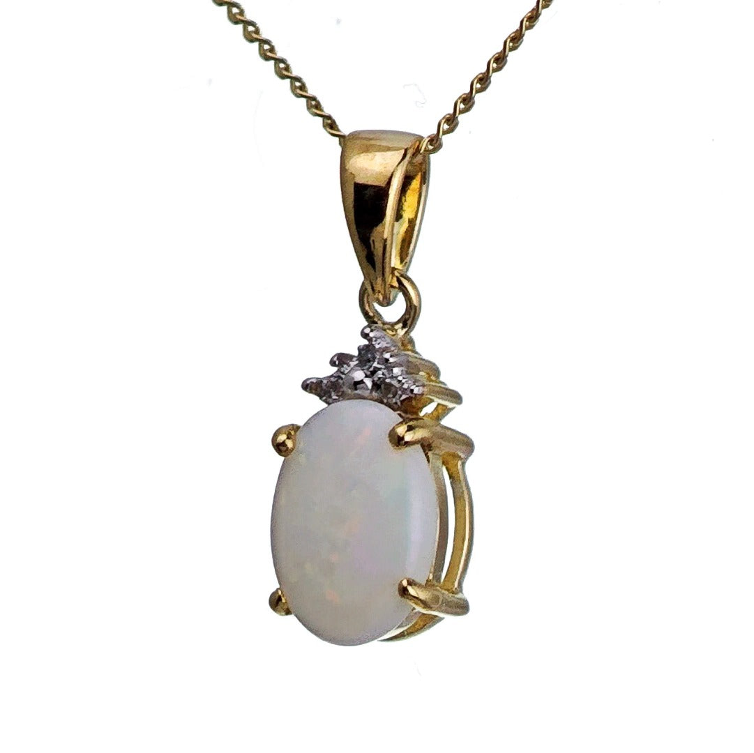 9ct Opal Necklace Yellow Gold 0.66ct White Oval Natural Gemstone