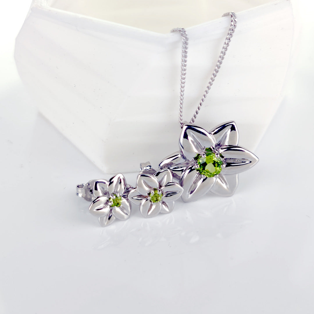 Peridot Necklace Earring Set 0.64ct Daffodil Green Silver August Birthstone