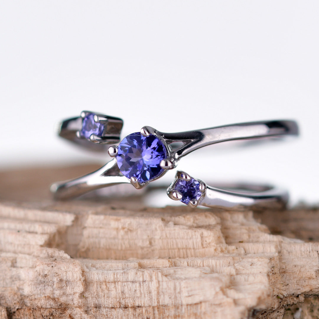 Silver and store tanzanite ring