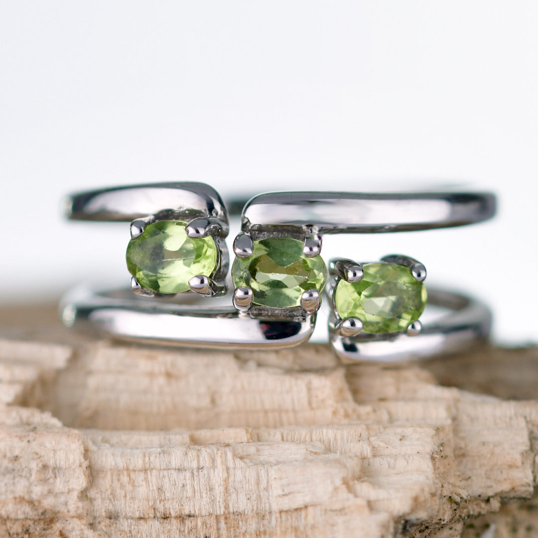 Sterling Silver Peridot Ring  Size I-T Adjustable Trilogy Green August Birthday