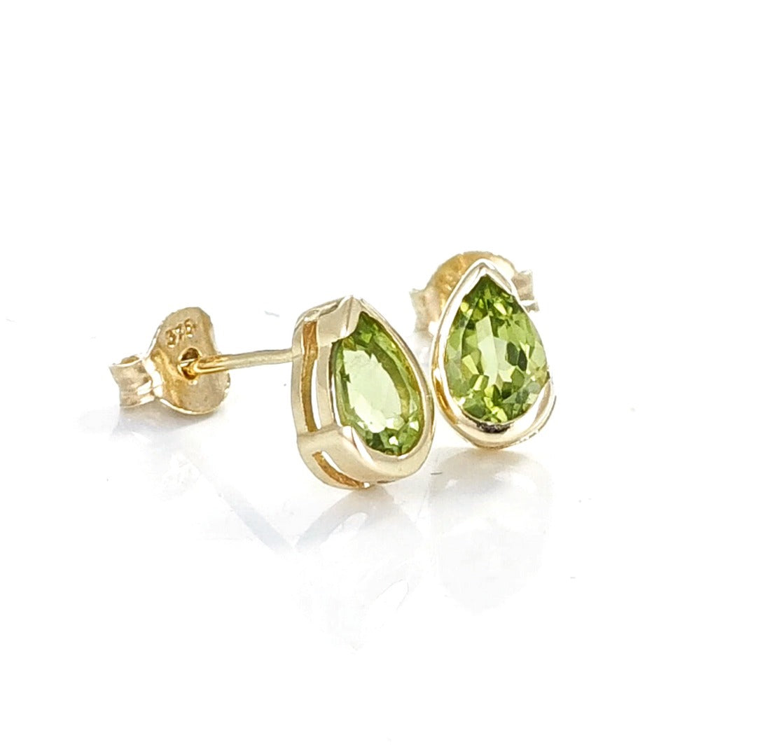 9ct Gold Peridot Earrings Green Studs Solitaire