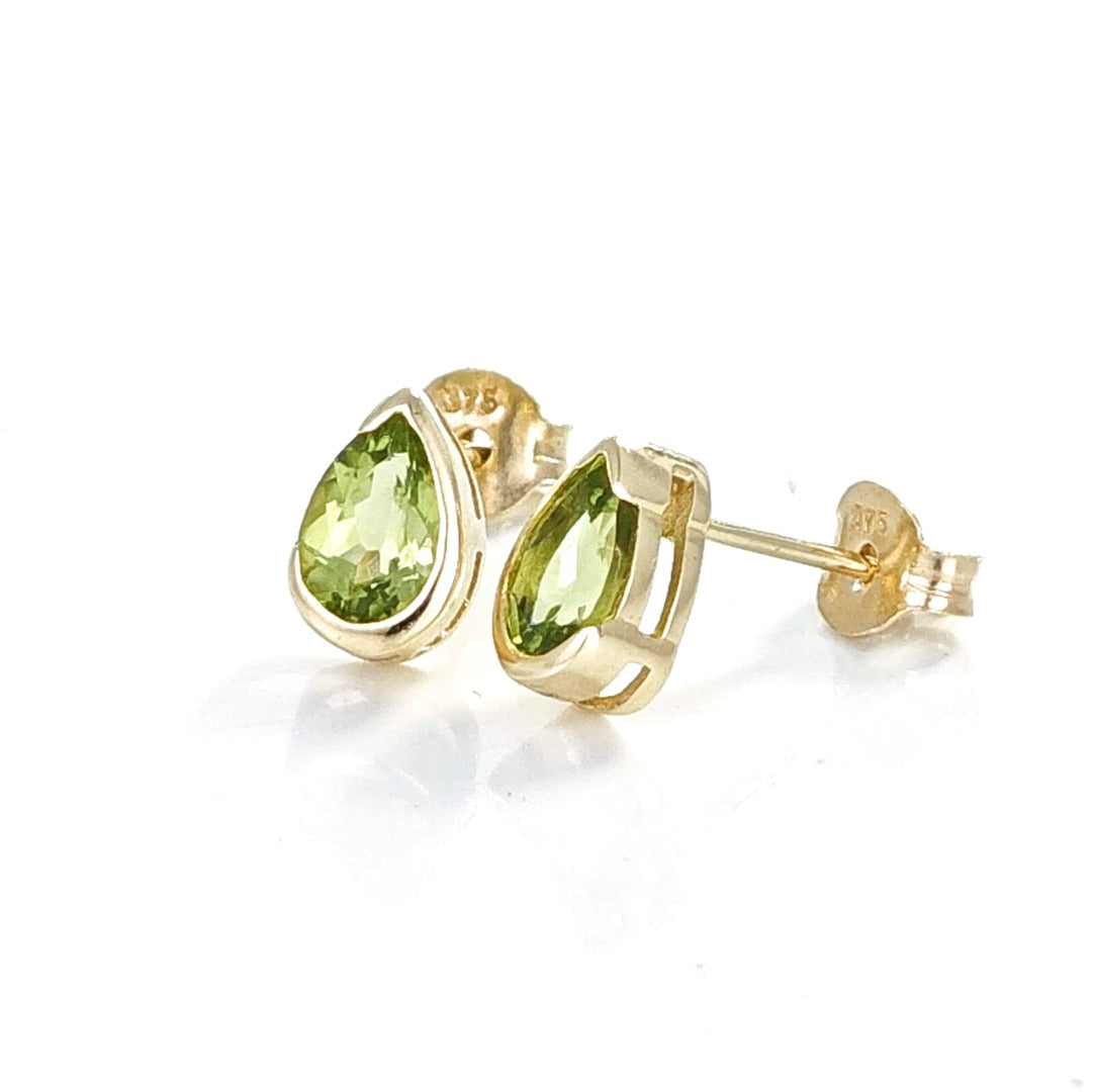 9ct Gold Peridot Earrings Green Studs Solitaire