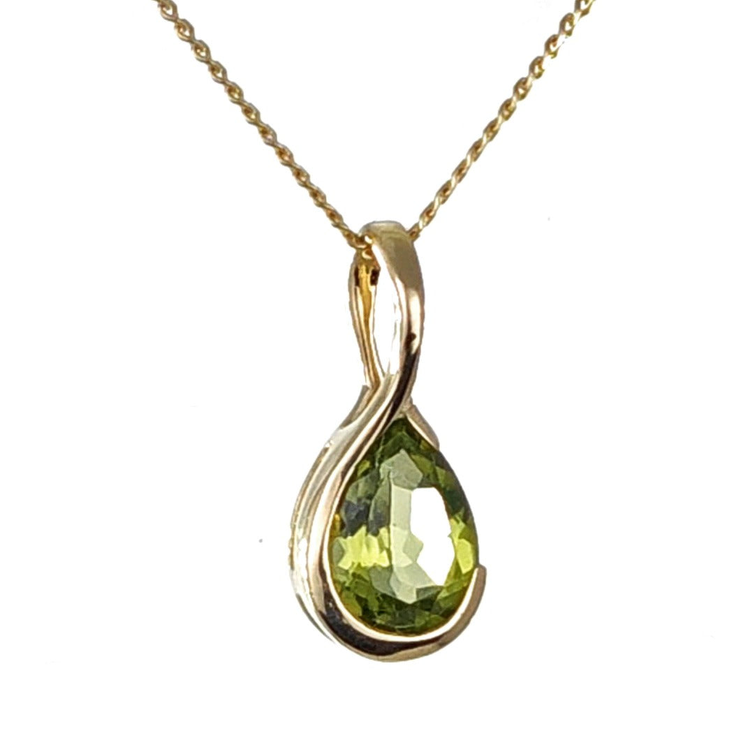 9ct Gold Peridot Pendant Green Pear Solitaire