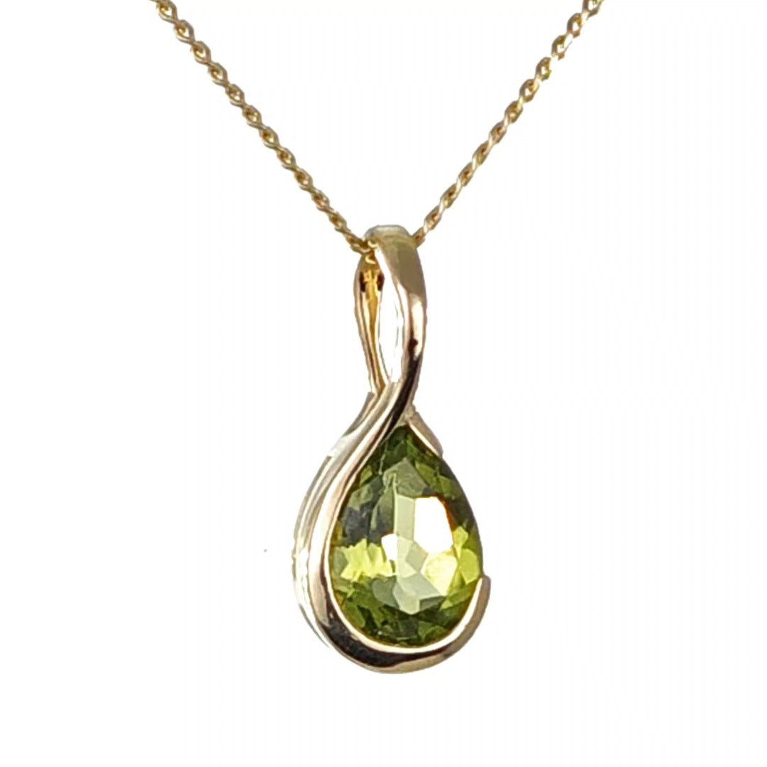 9ct Gold Peridot Pendant Green Pear Solitaire