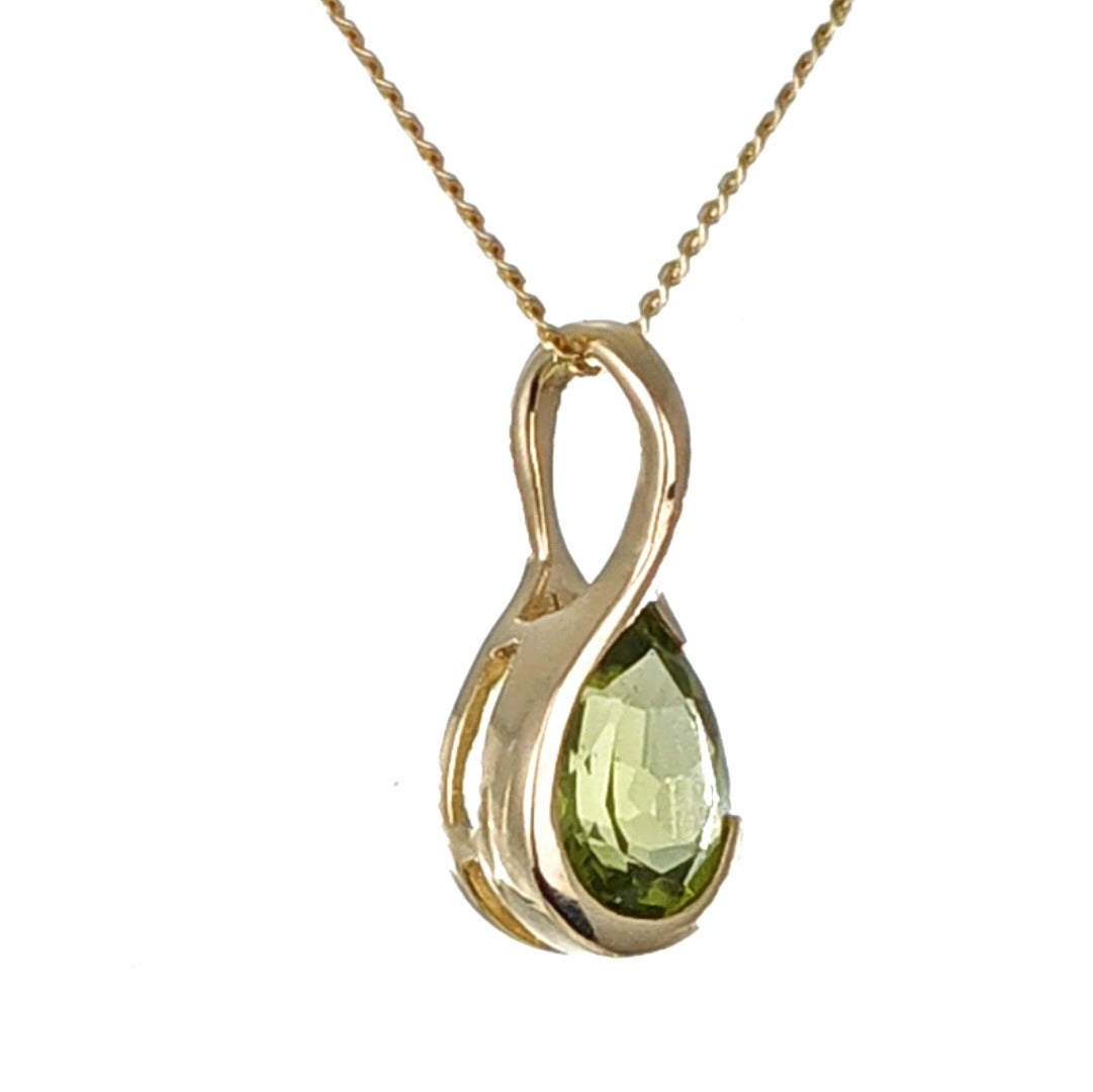 9ct Gold Peridot Pendant Green Pear Solitaire