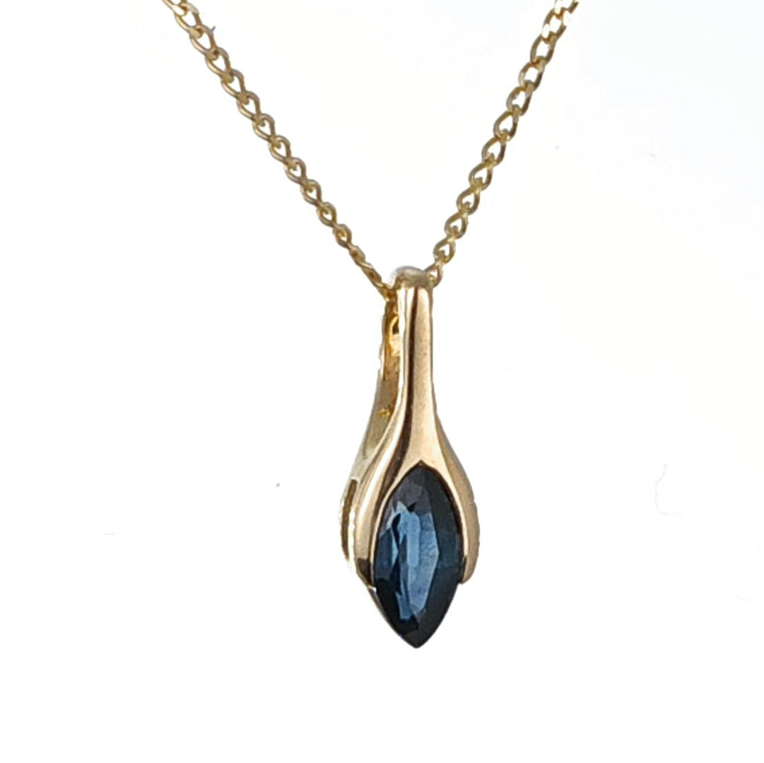 Minimalist deals sapphire necklace