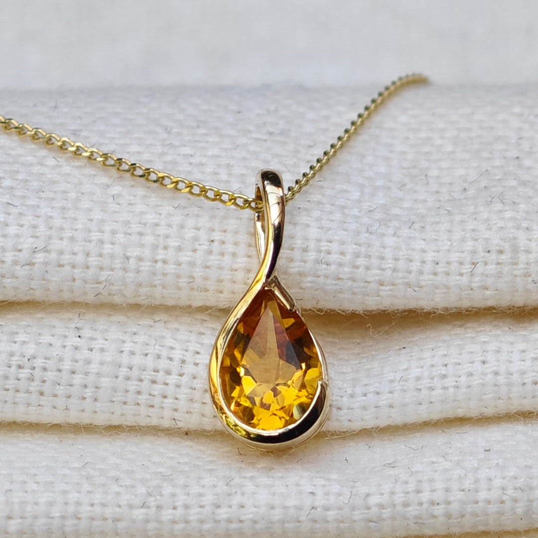 Citrine Pendant 9ct Yellow Gold Infinity Loop