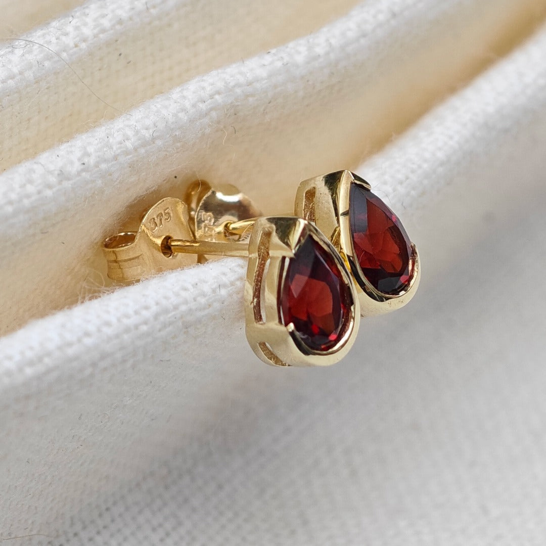 9ct Yellow Gold Garnet Earrings Red Natural Gemstone Studs