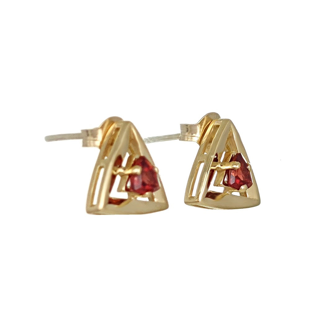 Garnet Earrings 9ct Yellow Gold Studs Studs Trillion