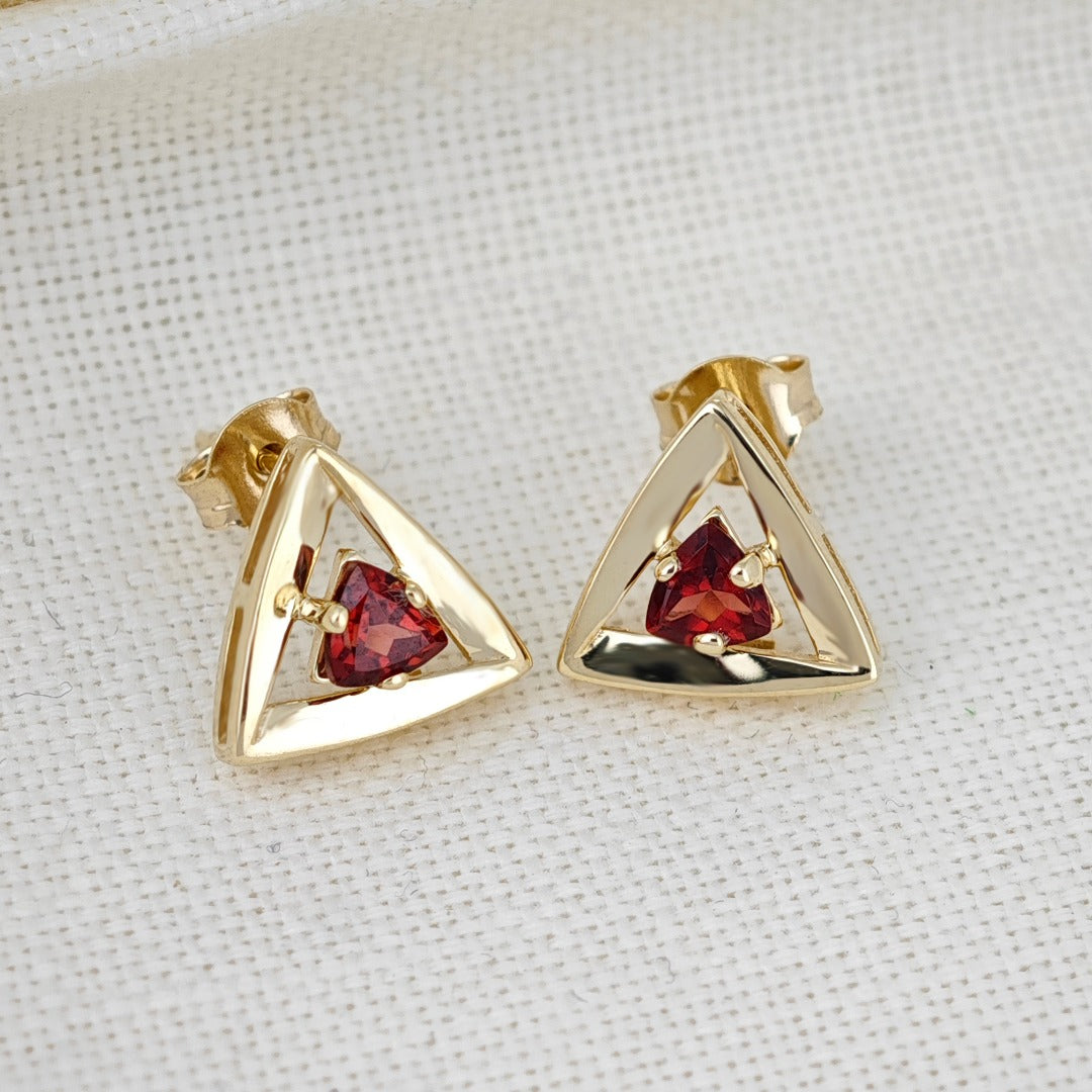 Garnet Earrings 9ct Yellow Gold Studs Studs Trillion