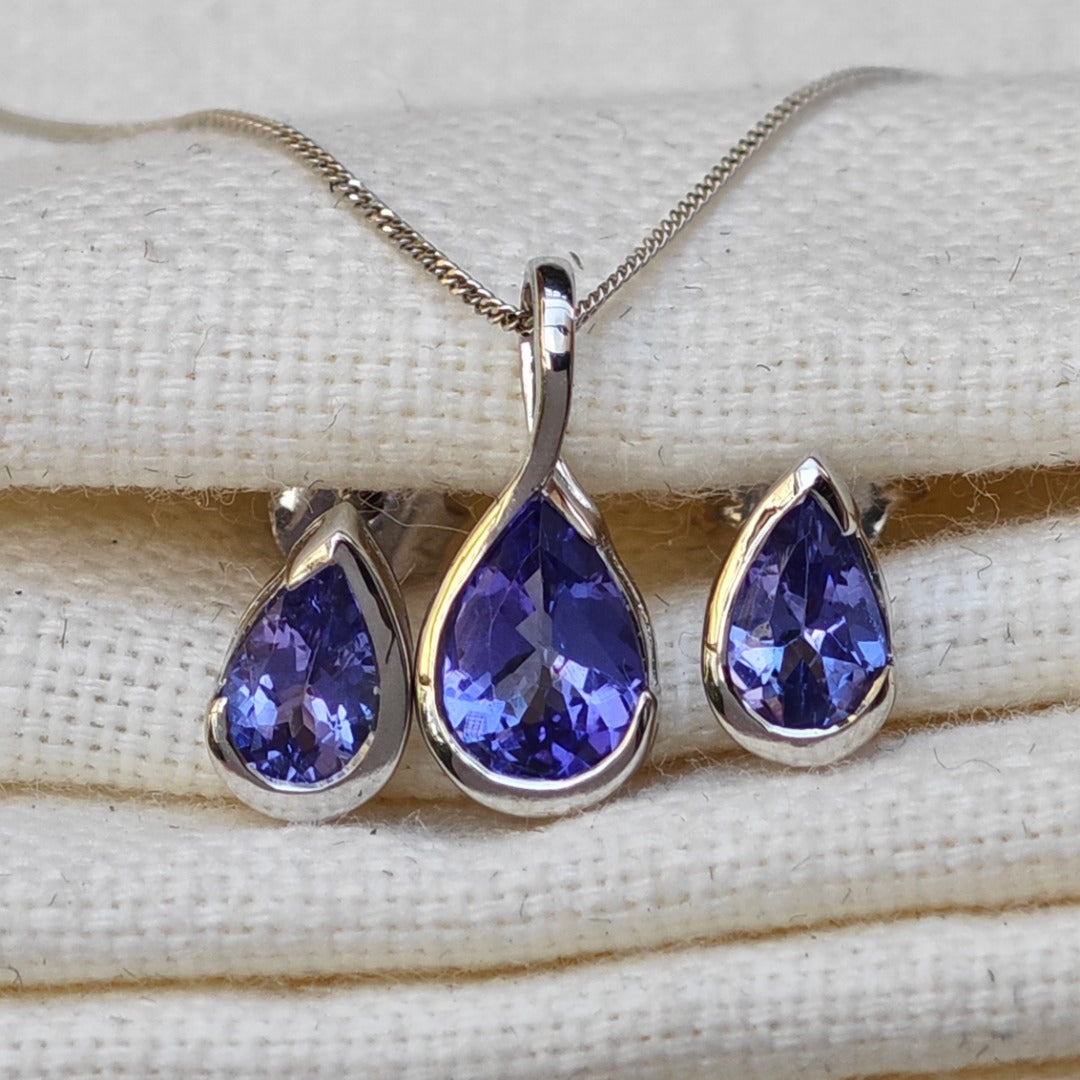 9ct White Gold Tanzanite Set Pendant Earrings Natural Blue Gemstones