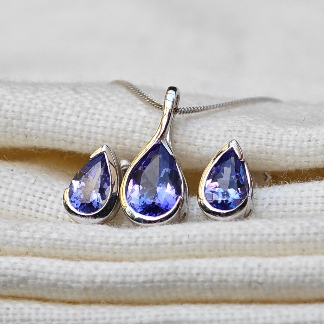 9ct White Gold Tanzanite Set Pendant Earrings Natural Blue Gemstones