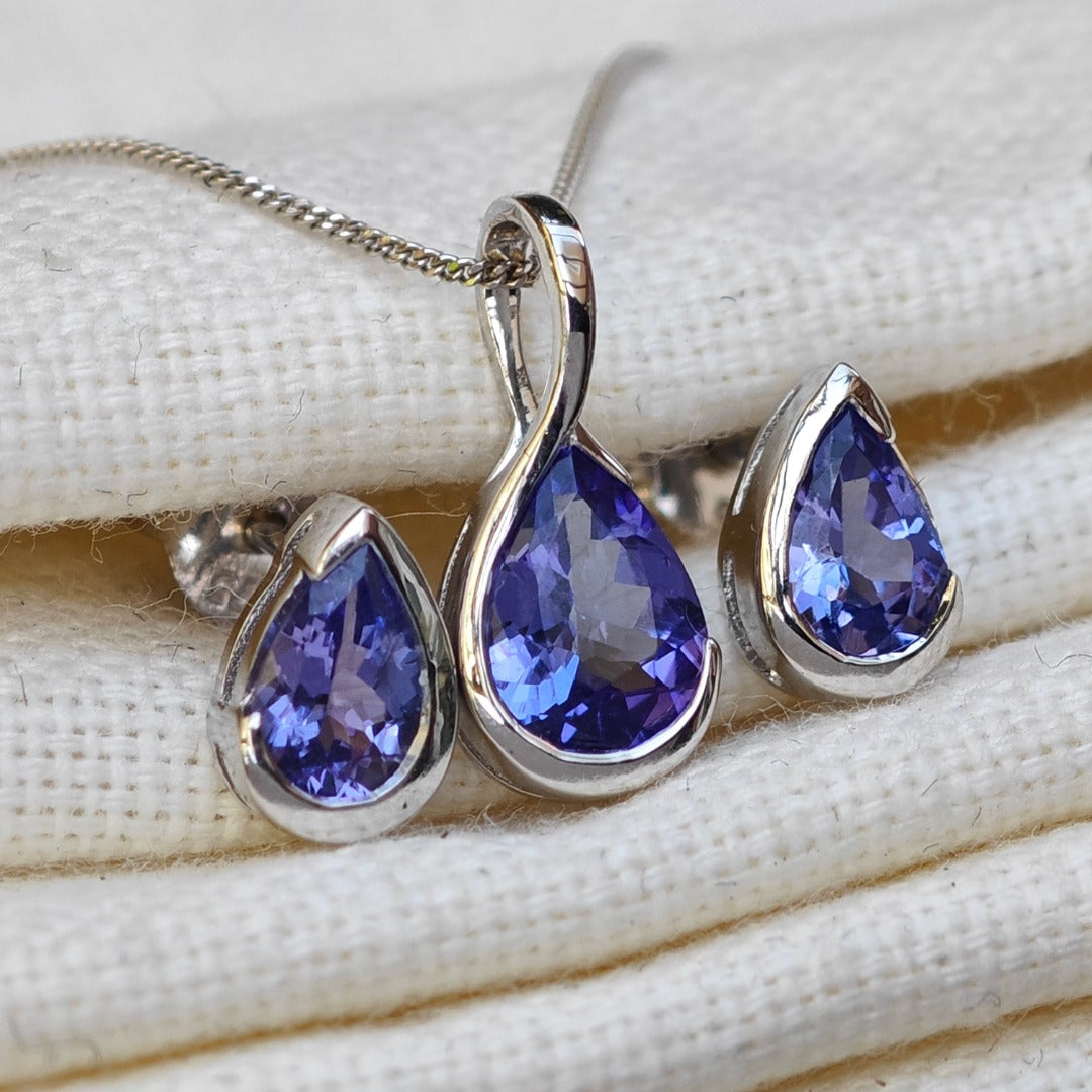 9ct White Gold Tanzanite Set Pendant Earrings Natural Blue Gemstones