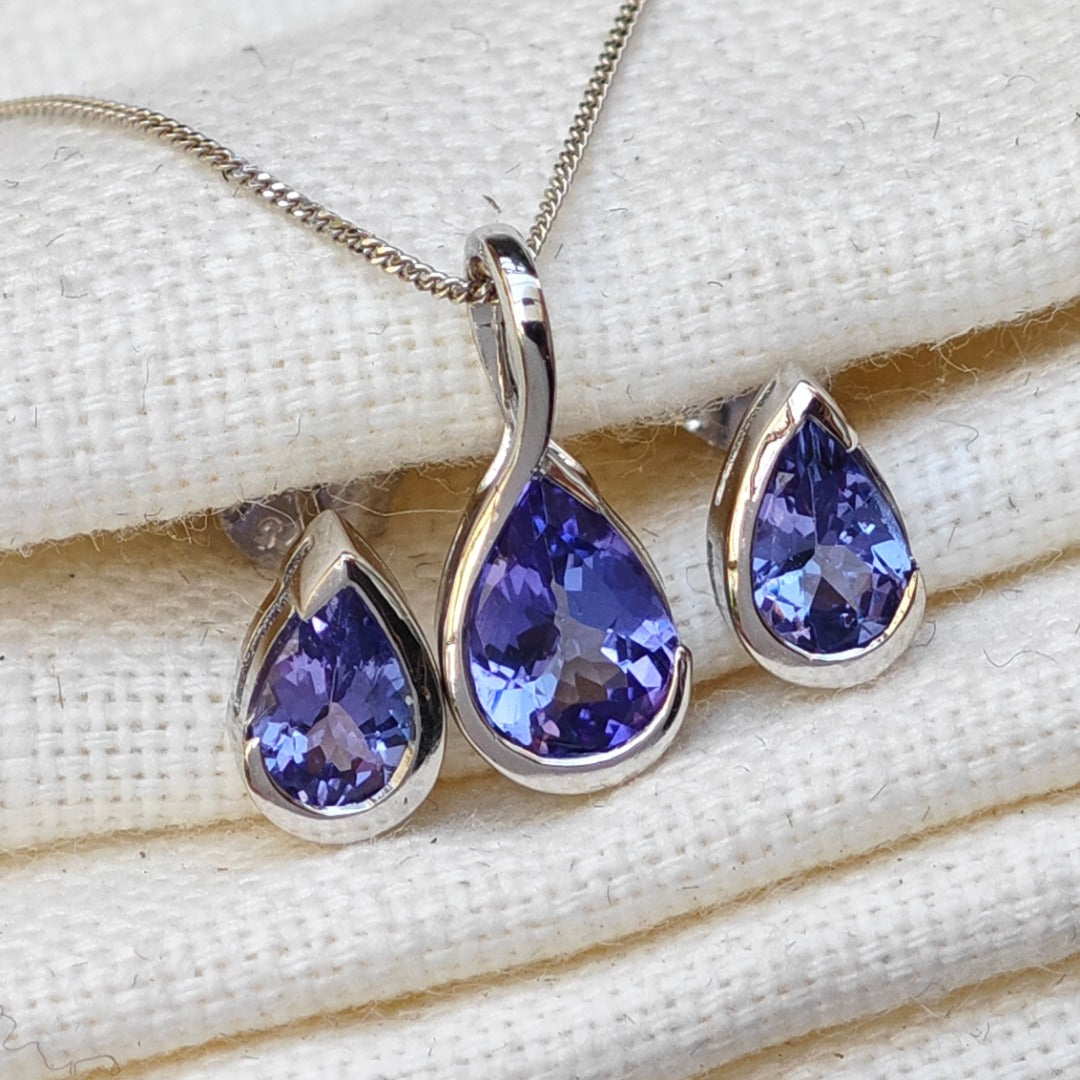 9ct White Gold Tanzanite Set Pendant Earrings Natural Blue Gemstones