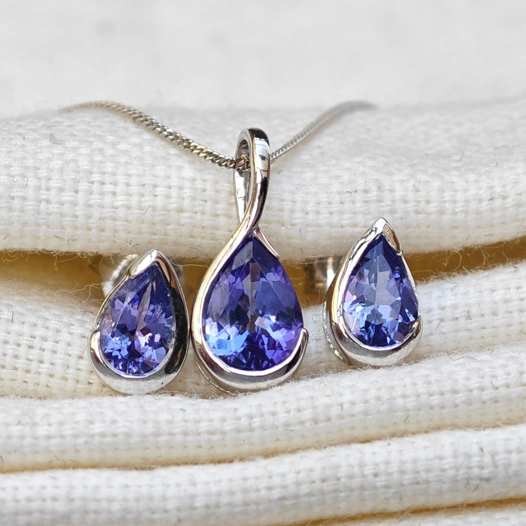 9ct White Gold Tanzanite Set Pendant Earrings Natural Blue Gemstones