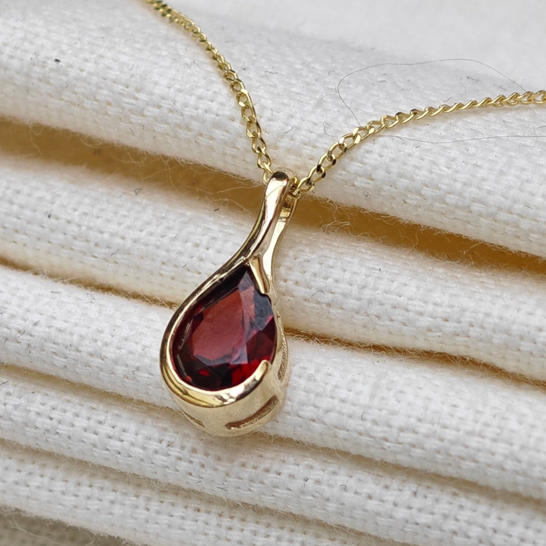 9ct Gold Garnet Necklace Infinity Loop Red Natural Gemstone