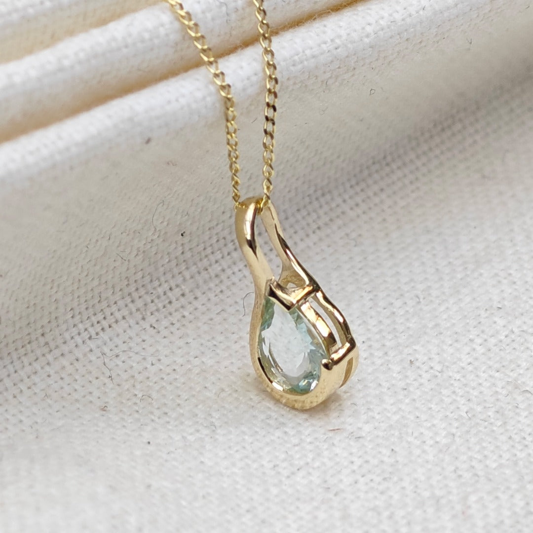 9ct Yellow Gold Aquamarine Necklace Infinity Loop Natural Blue Gemstone