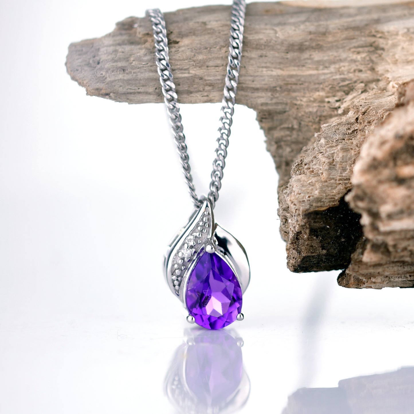 Sterling Silver Amethyst Pendant Natural Purple 0.65ct Real Diamond 18'' Chain