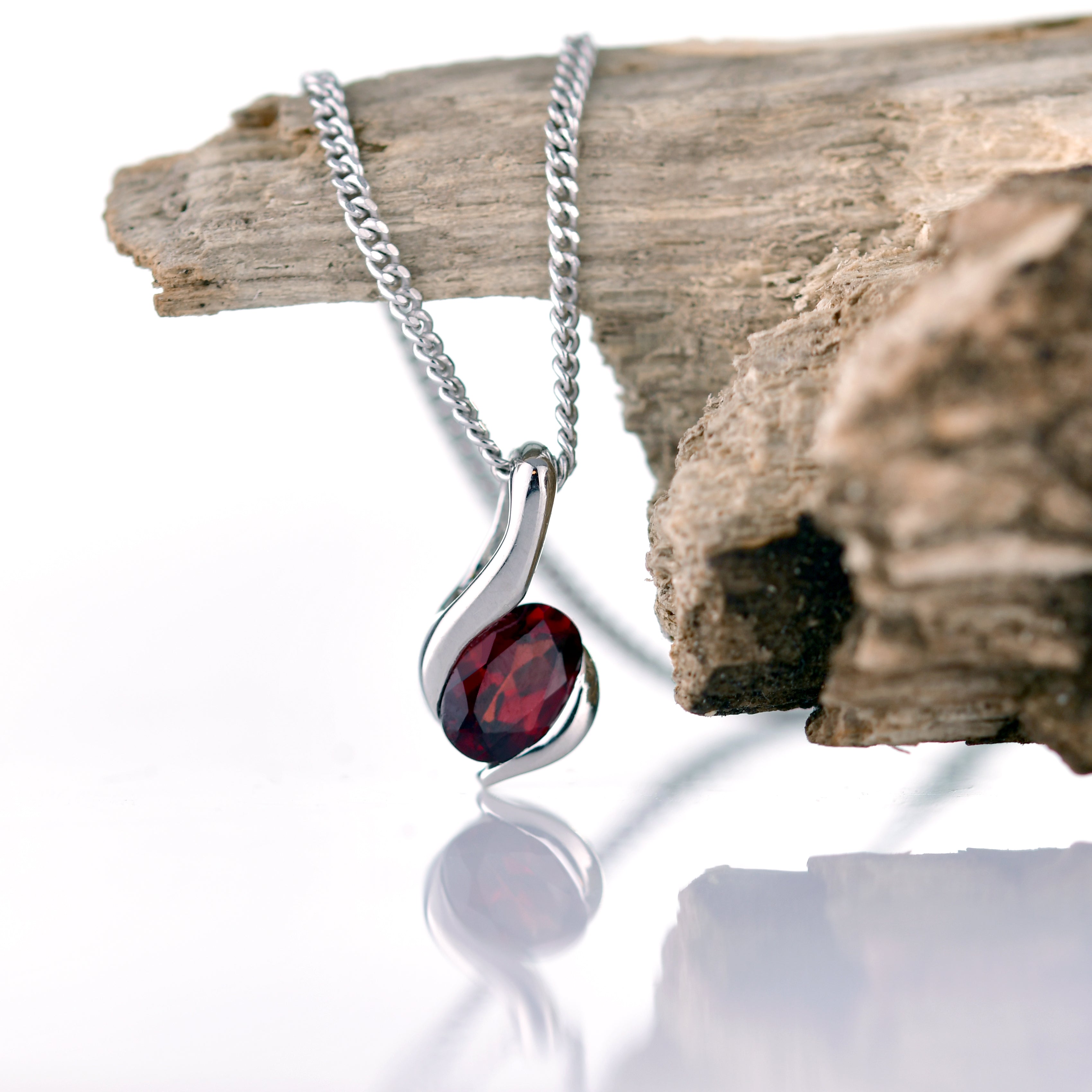 Garnet Necklace 0.55ct Sterling Silver Red Pendant 18'' January